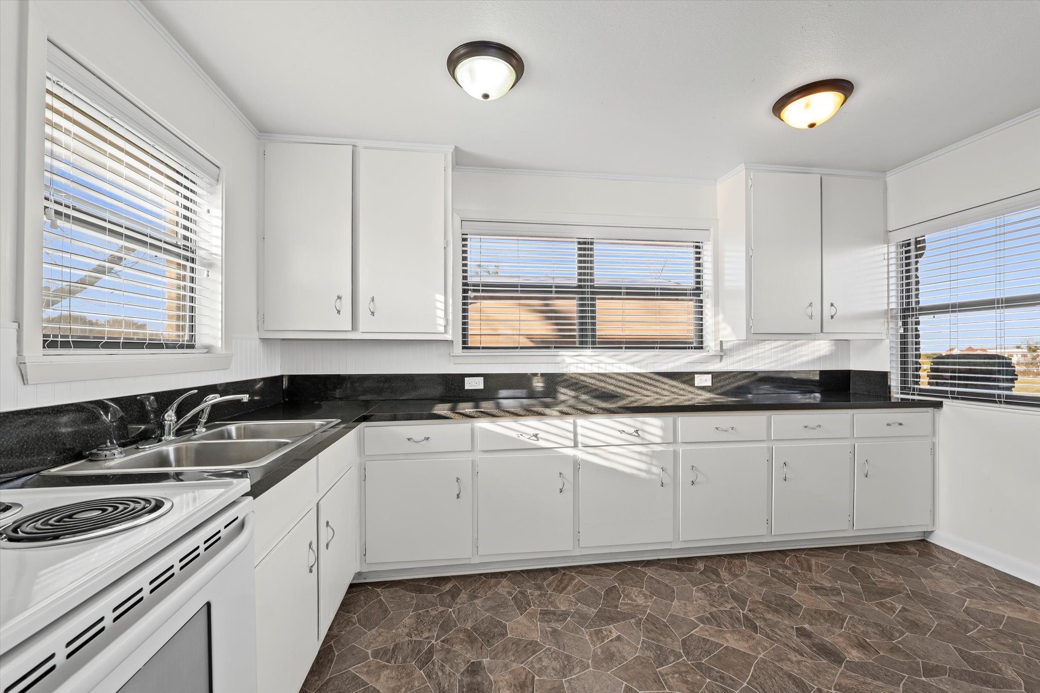 1505 Jane Lane West TX 76691