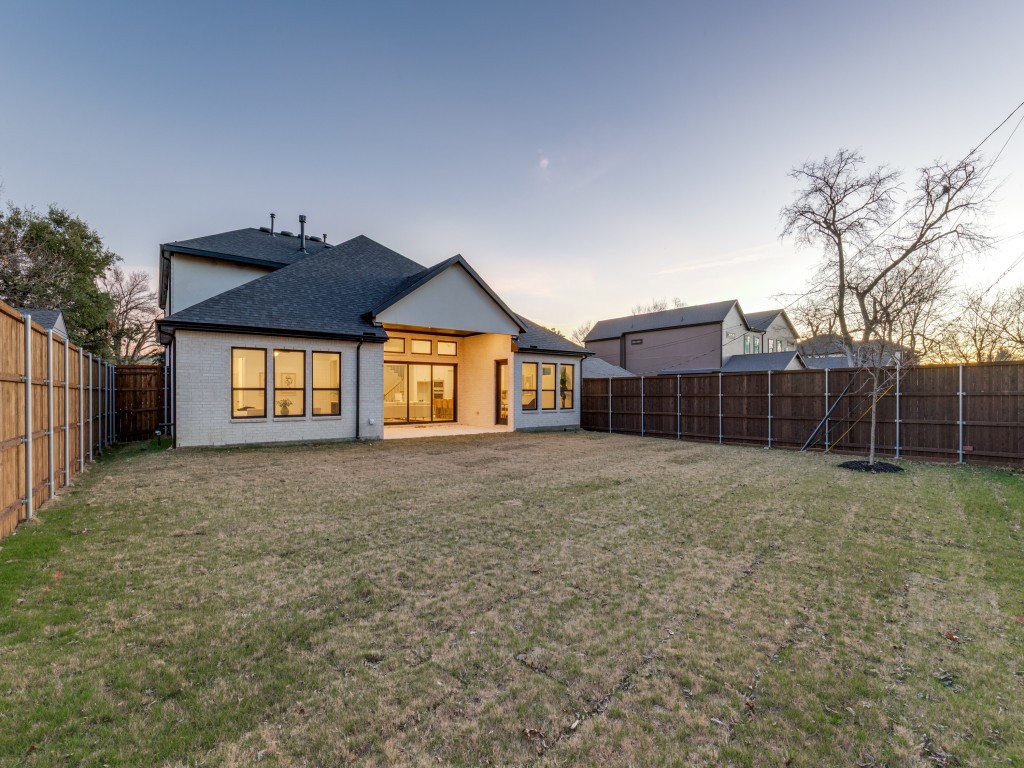 3849 Hawick Lane Dallas TX 75220