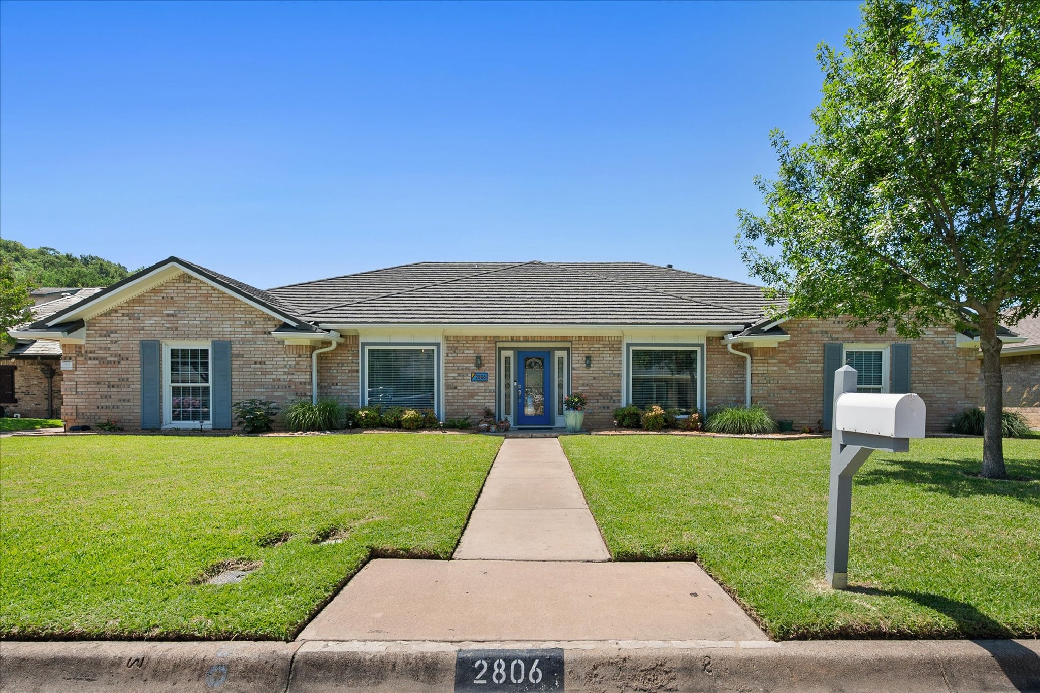 2806 Augusta Lane Arlington TX 76012