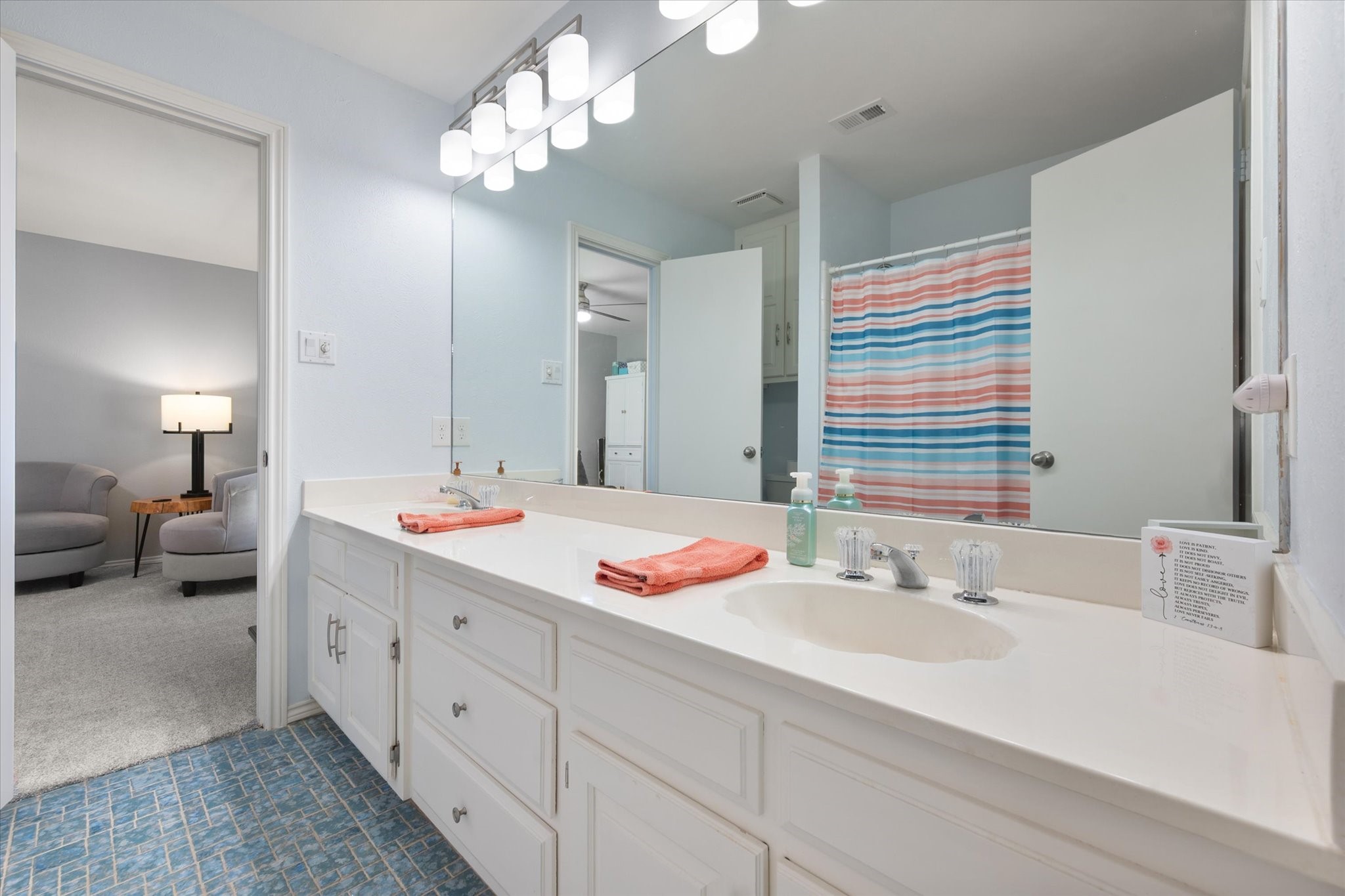 2806 Augusta Lane Arlington TX 76012