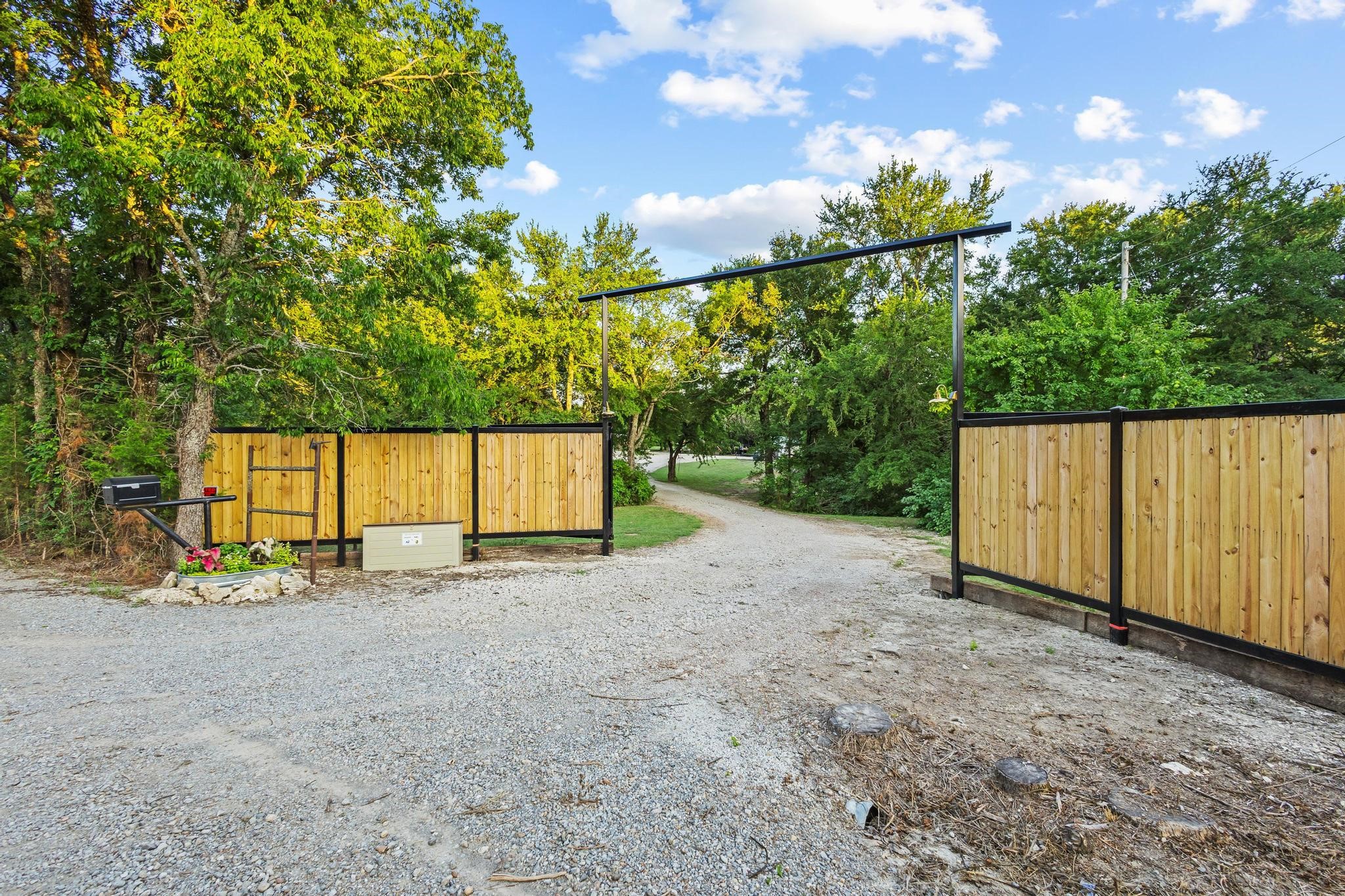 2144 County Road 3040 Bonham TX 75418