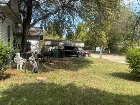 1431 E Wells Avenue Sherman TX 75090