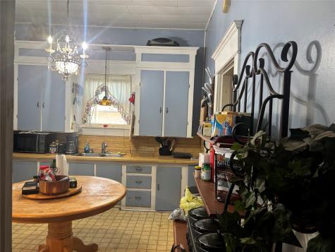 1431 E Wells Avenue Sherman TX 75090