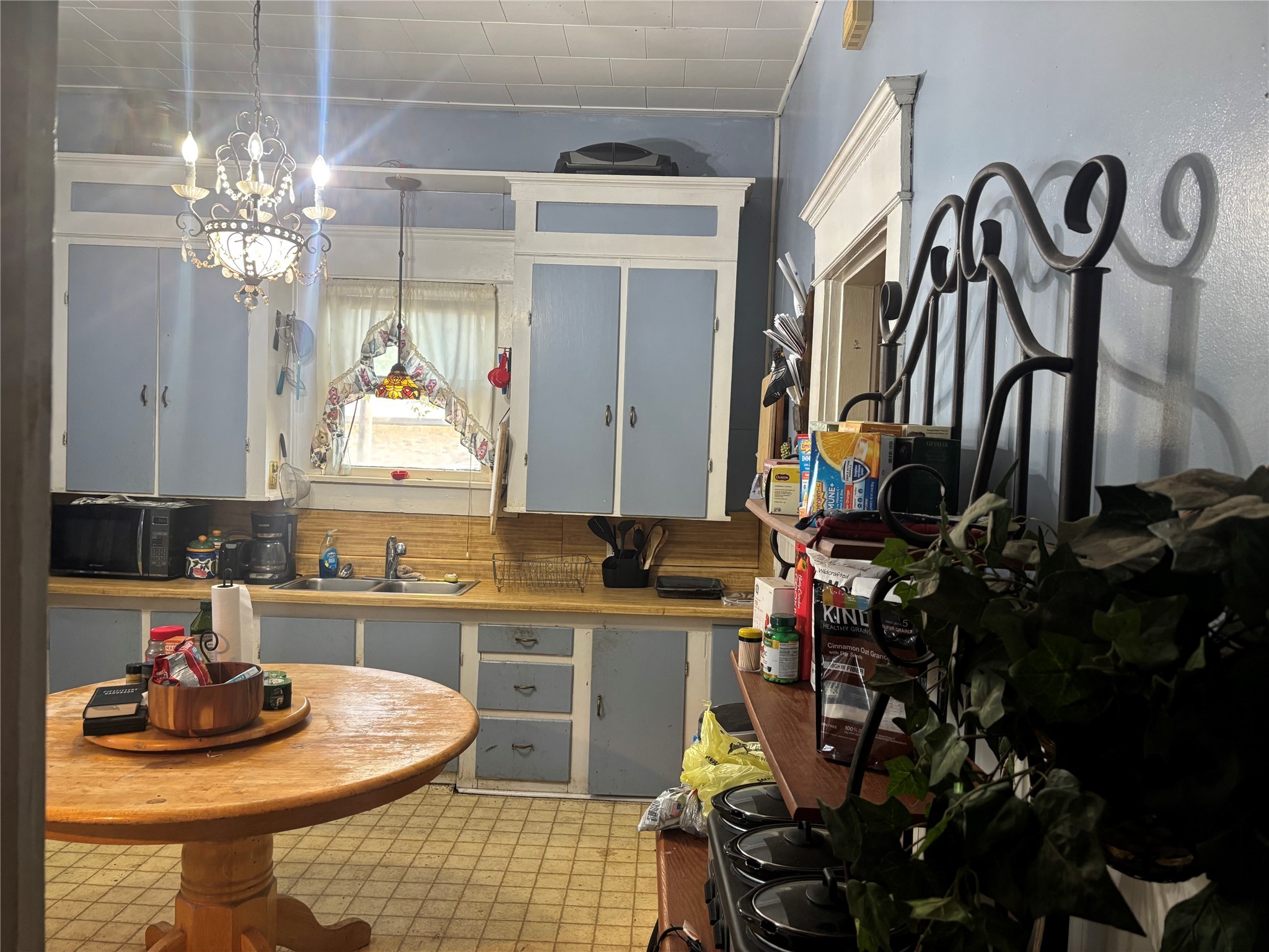 1431 E Wells Avenue Sherman TX 75090
