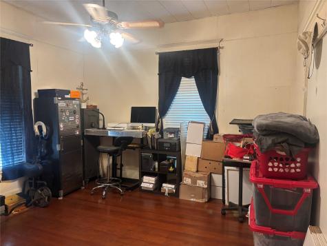 1431 E Wells Avenue Sherman TX 75090