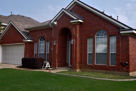 624 Laura Lane Grand Prairie TX 75052