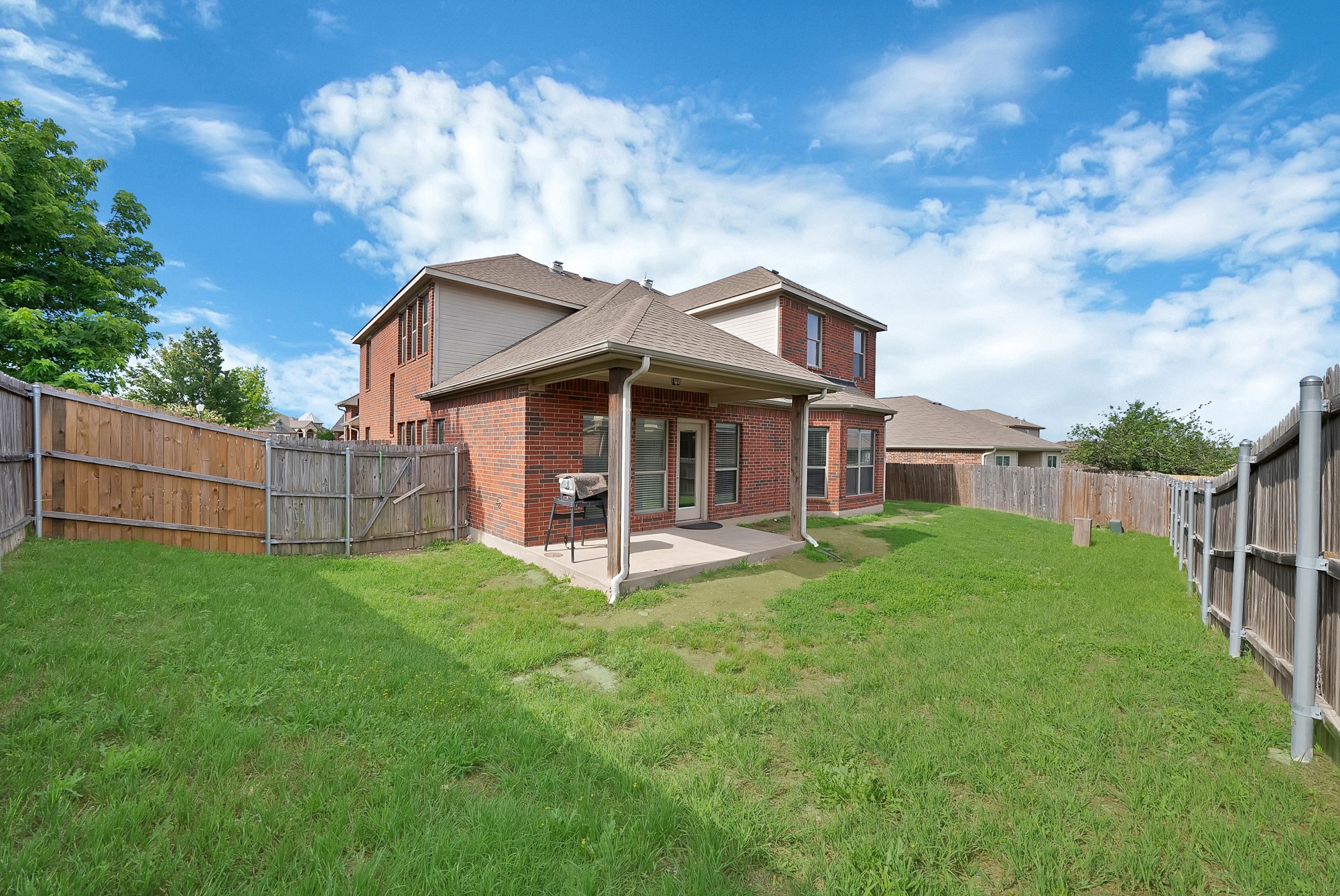 102 Outfitters Court Newark TX 76071