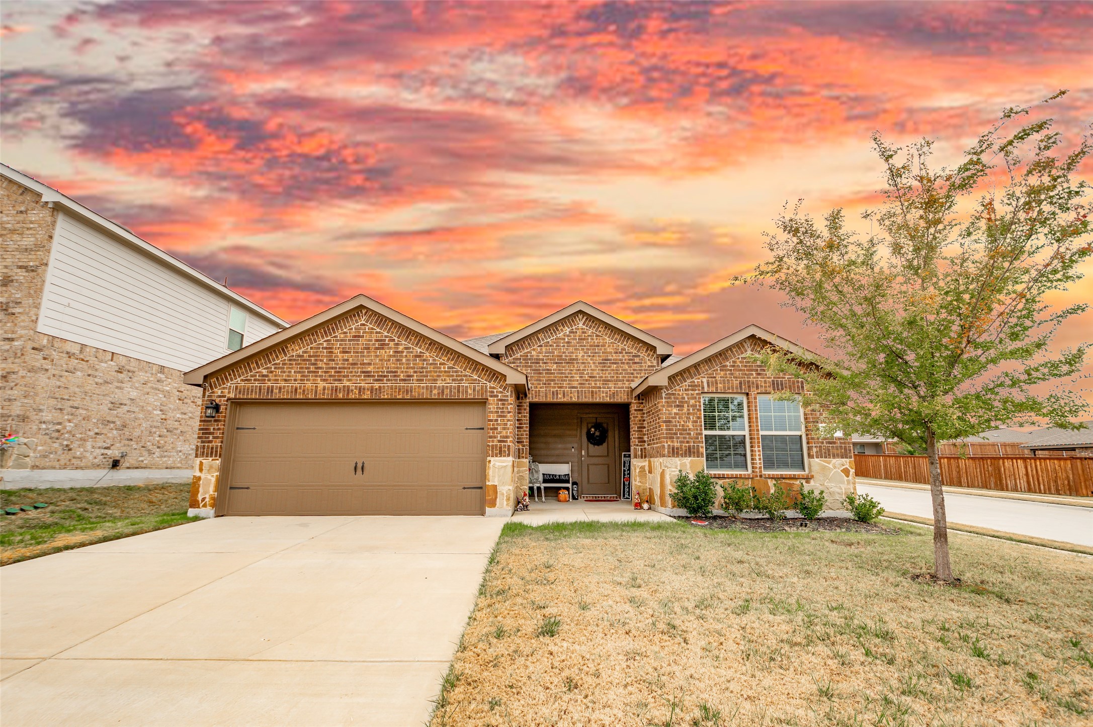 900 Fueller Drive Aubrey TX 76227