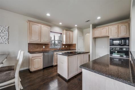 2737 Los Alamos Trail Fort Worth TX 76131