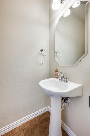2737 Los Alamos Trail Fort Worth TX 76131