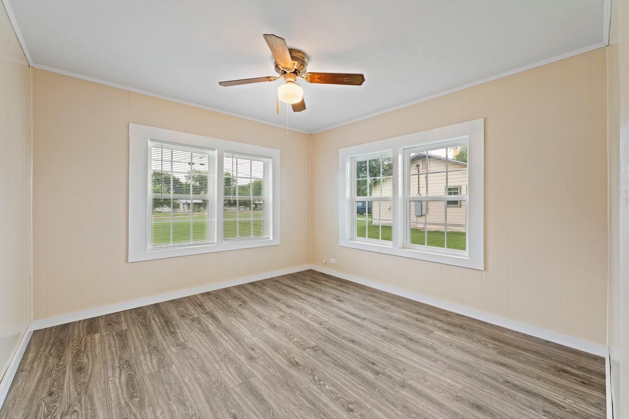 1116 S Texas Street De Leon TX 76444