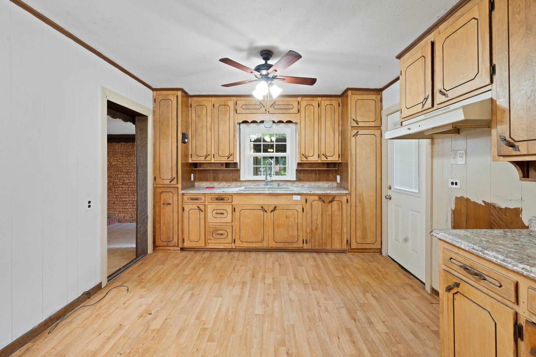1116 S Texas Street De Leon TX 76444