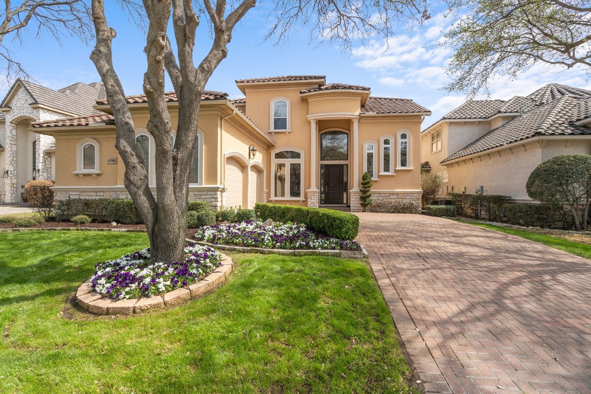 4306 Saint Andrews Boulevard Irving TX 75038