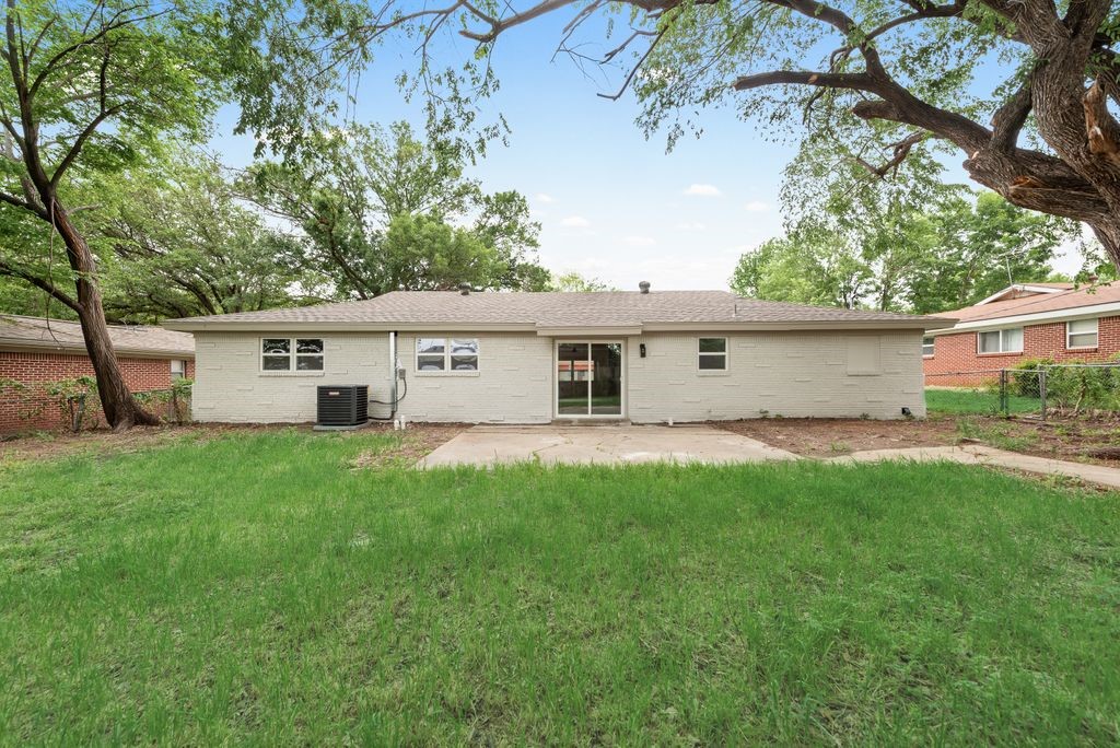 7301 Marilyn Lane North Richland Hills TX 76180