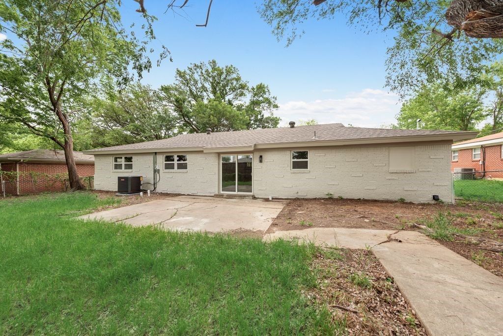 7301 Marilyn Lane North Richland Hills TX 76180