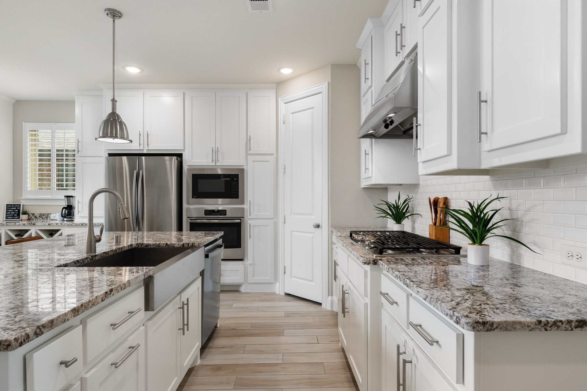 2825 London The Colony TX 75056