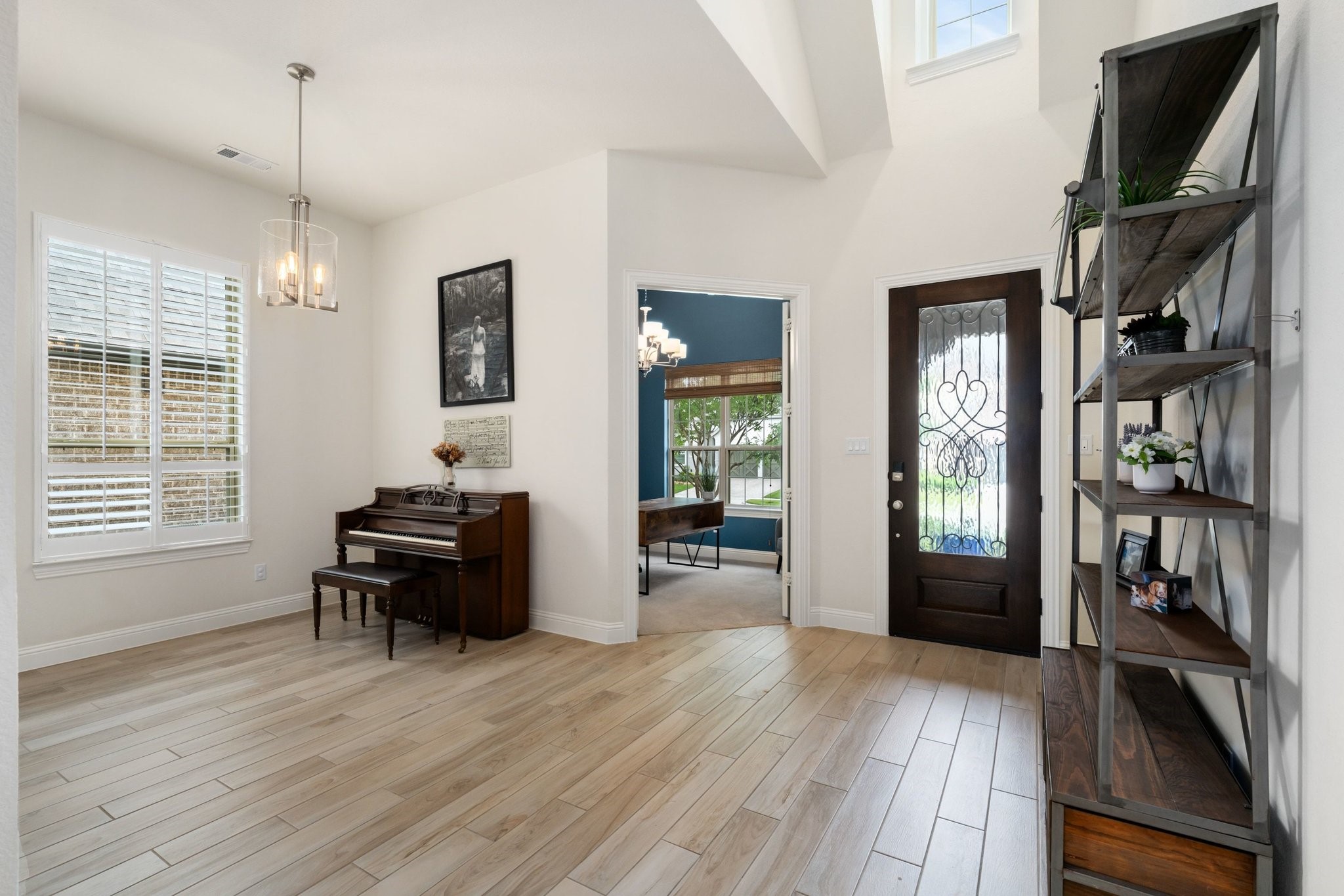 2825 London The Colony TX 75056