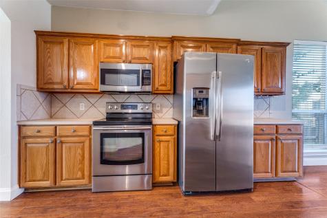 6100 Huntington Drive Haltom City TX 76137