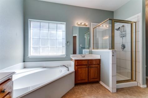 6100 Huntington Drive Haltom City TX 76137