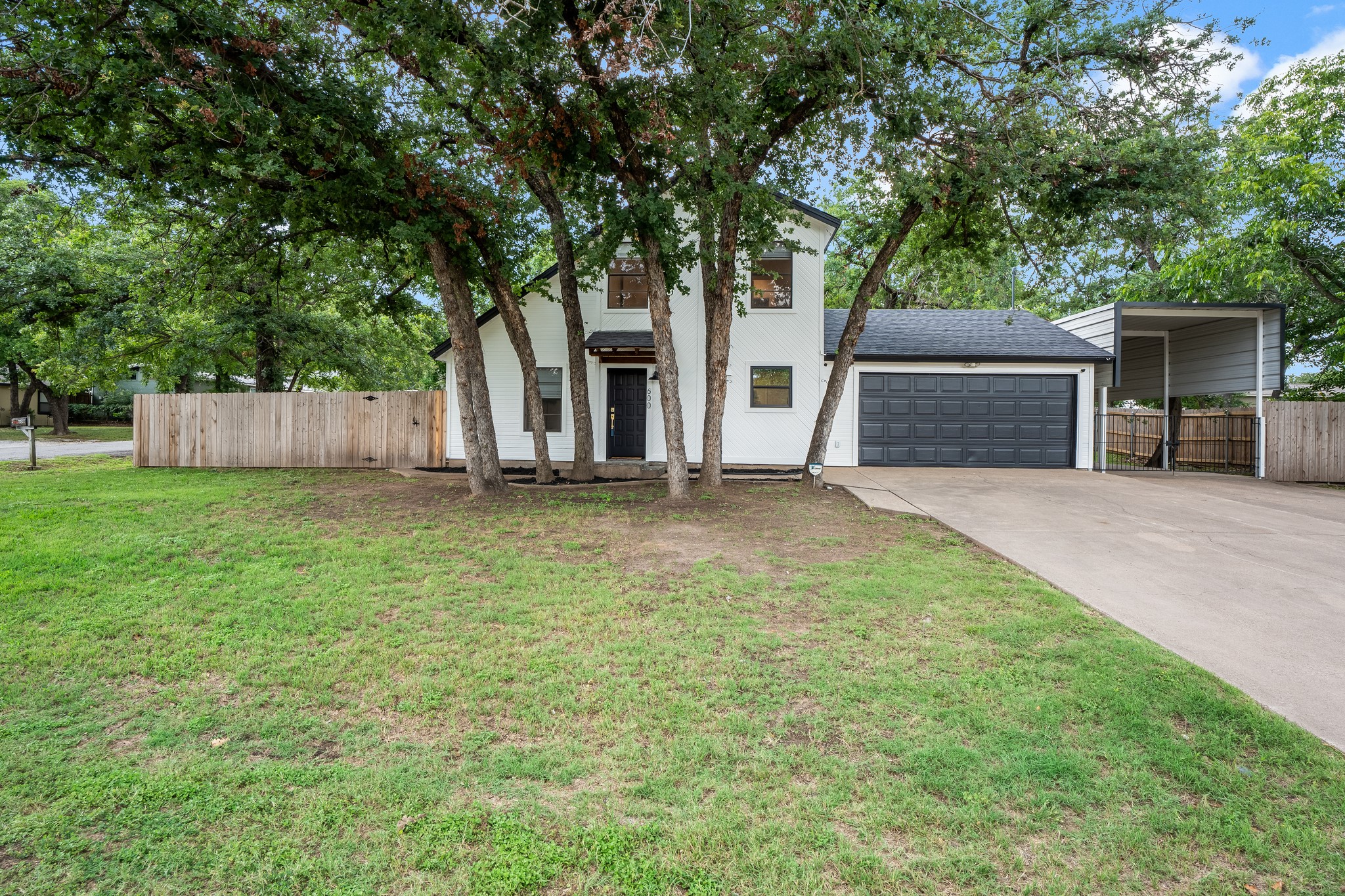 600 Lost Trail Granbury TX 76049