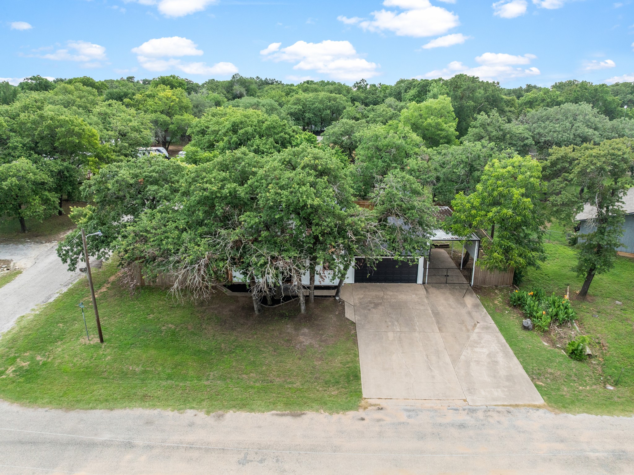 600 Lost Trail Granbury TX 76049
