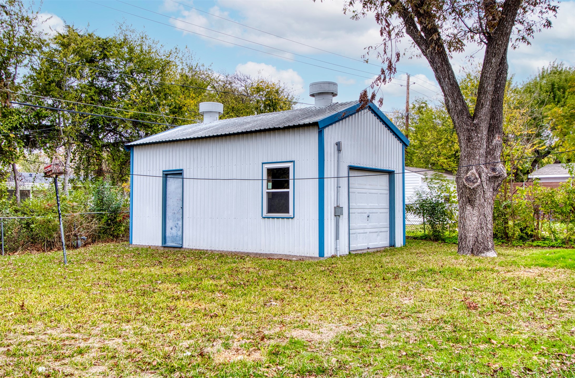 11521 Fernald Avenue Dallas TX 75218