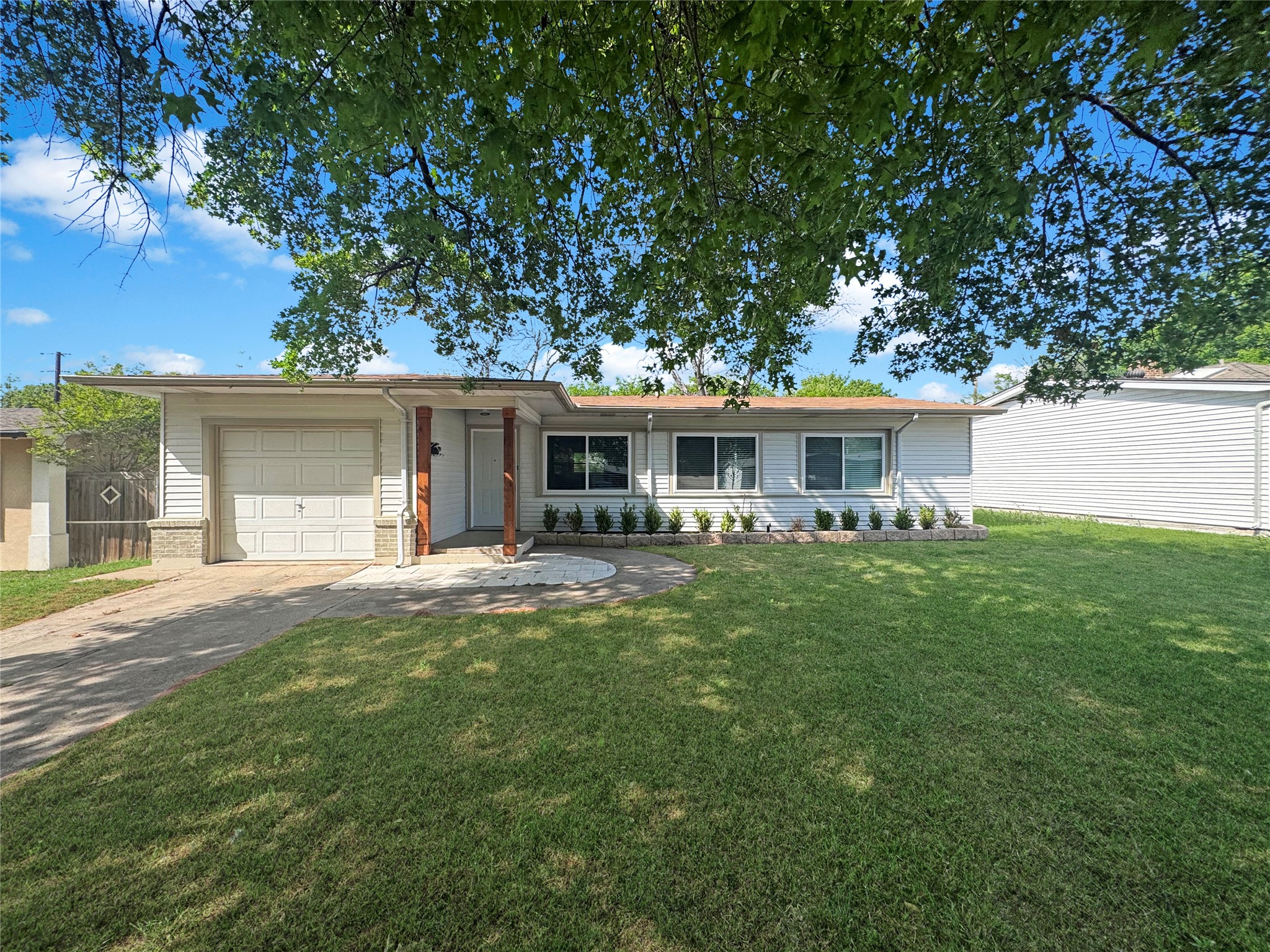 11521 Fernald Avenue Dallas TX 75218