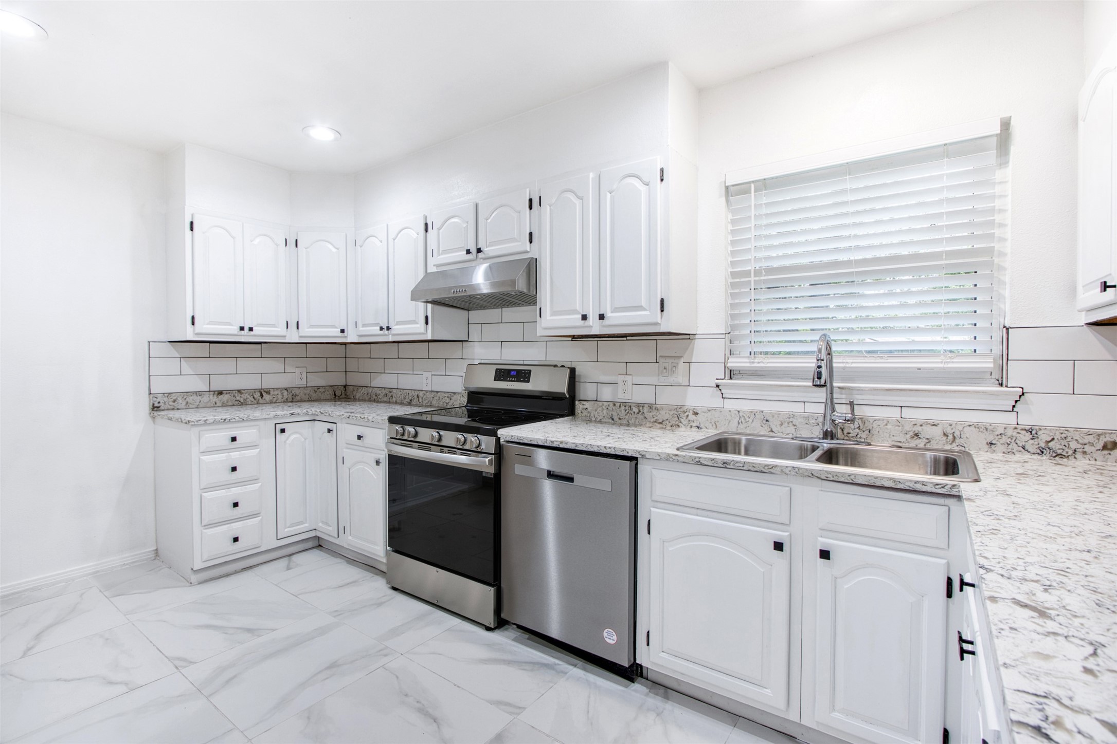 11521 Fernald Avenue Dallas TX 75218