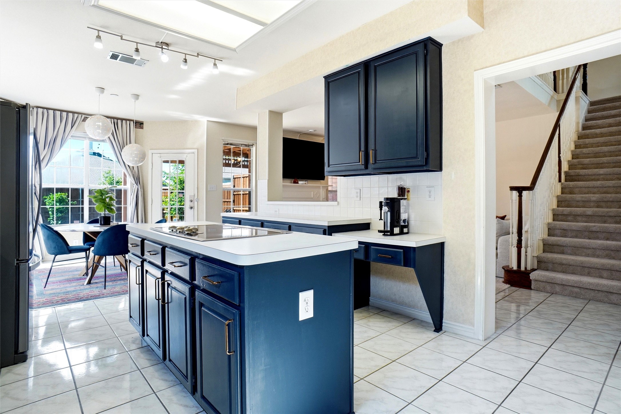 1113 Hunters Creek Drive Carrollton TX 75007