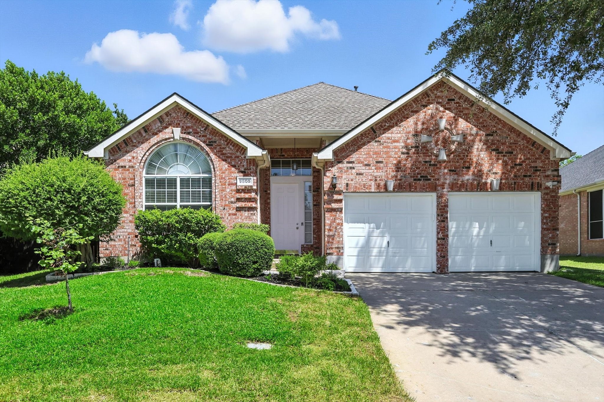 9805 Hickory Hollow Lane Irving TX 75063
