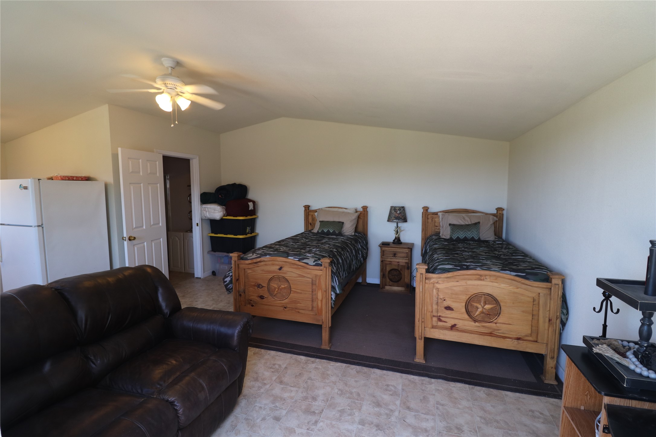 2642 Huddleston Sunset TX 76270