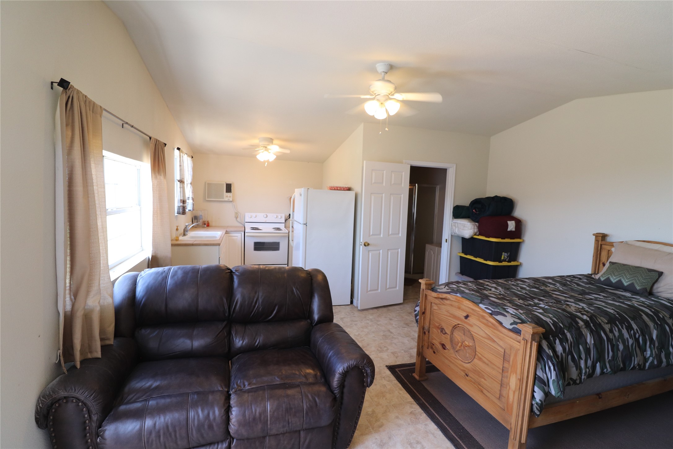 2642 Huddleston Sunset TX 76270
