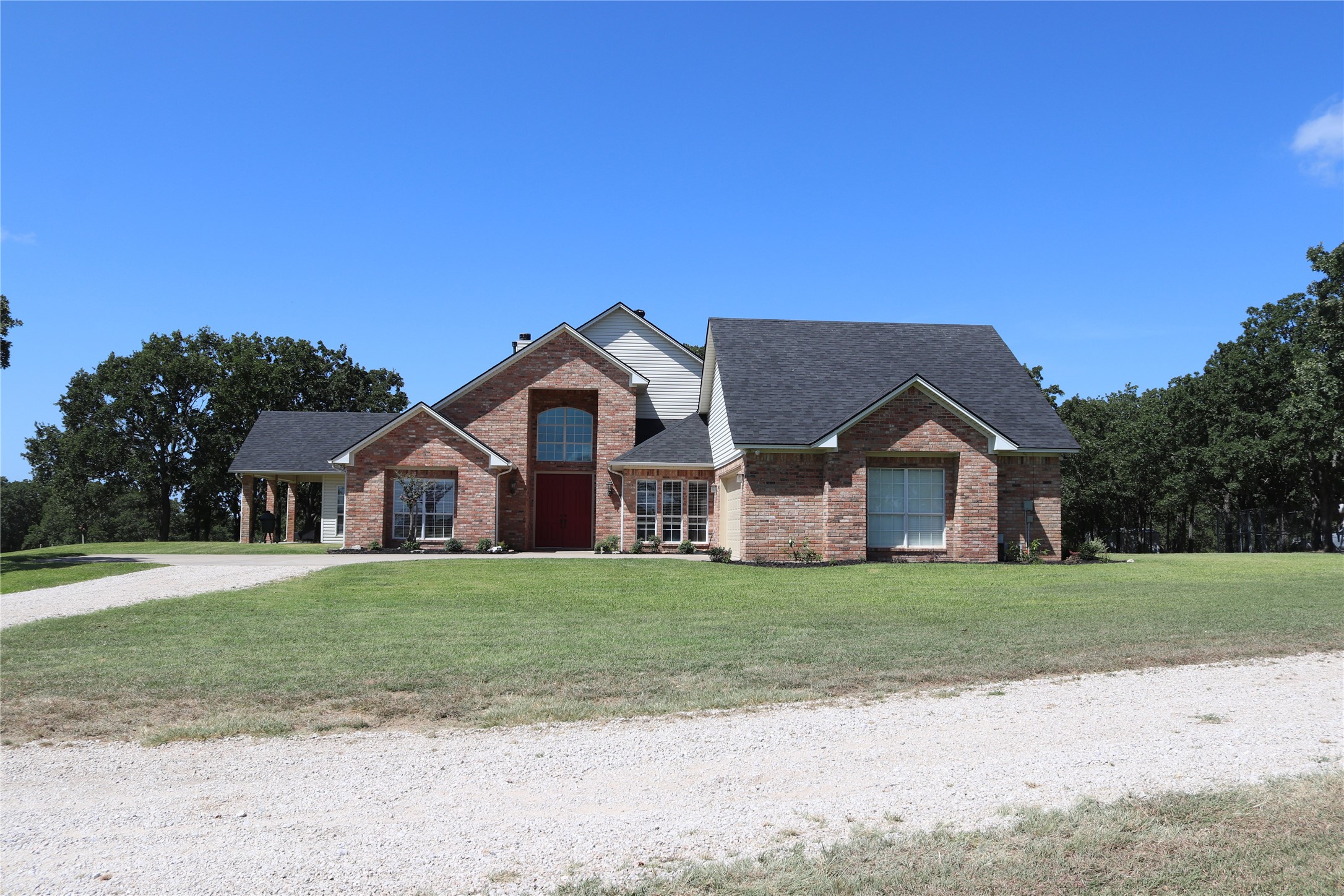 2642 Huddleston Sunset TX 76270