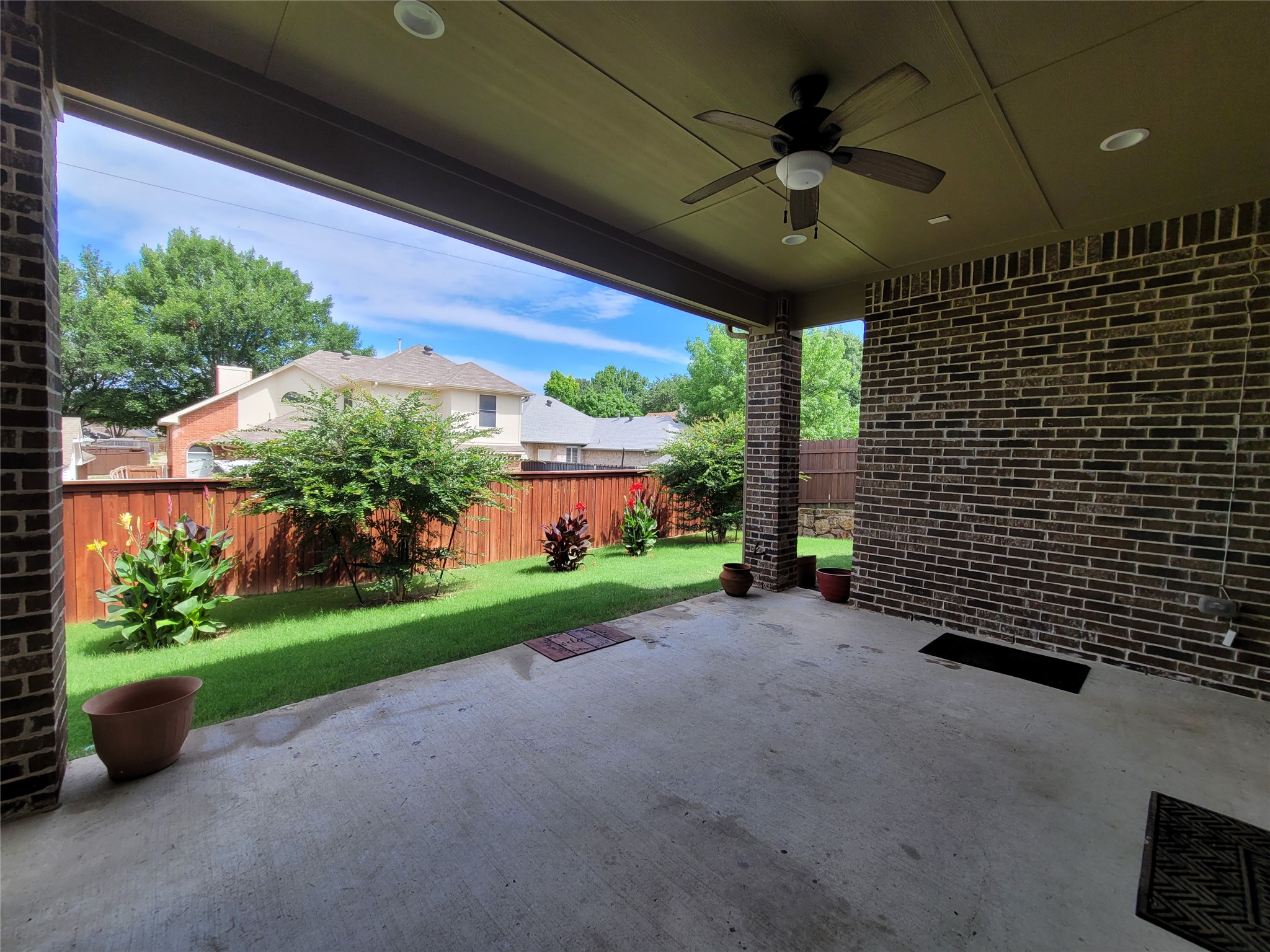 1909 Maggis Meadow Lane Rowlett TX 75089