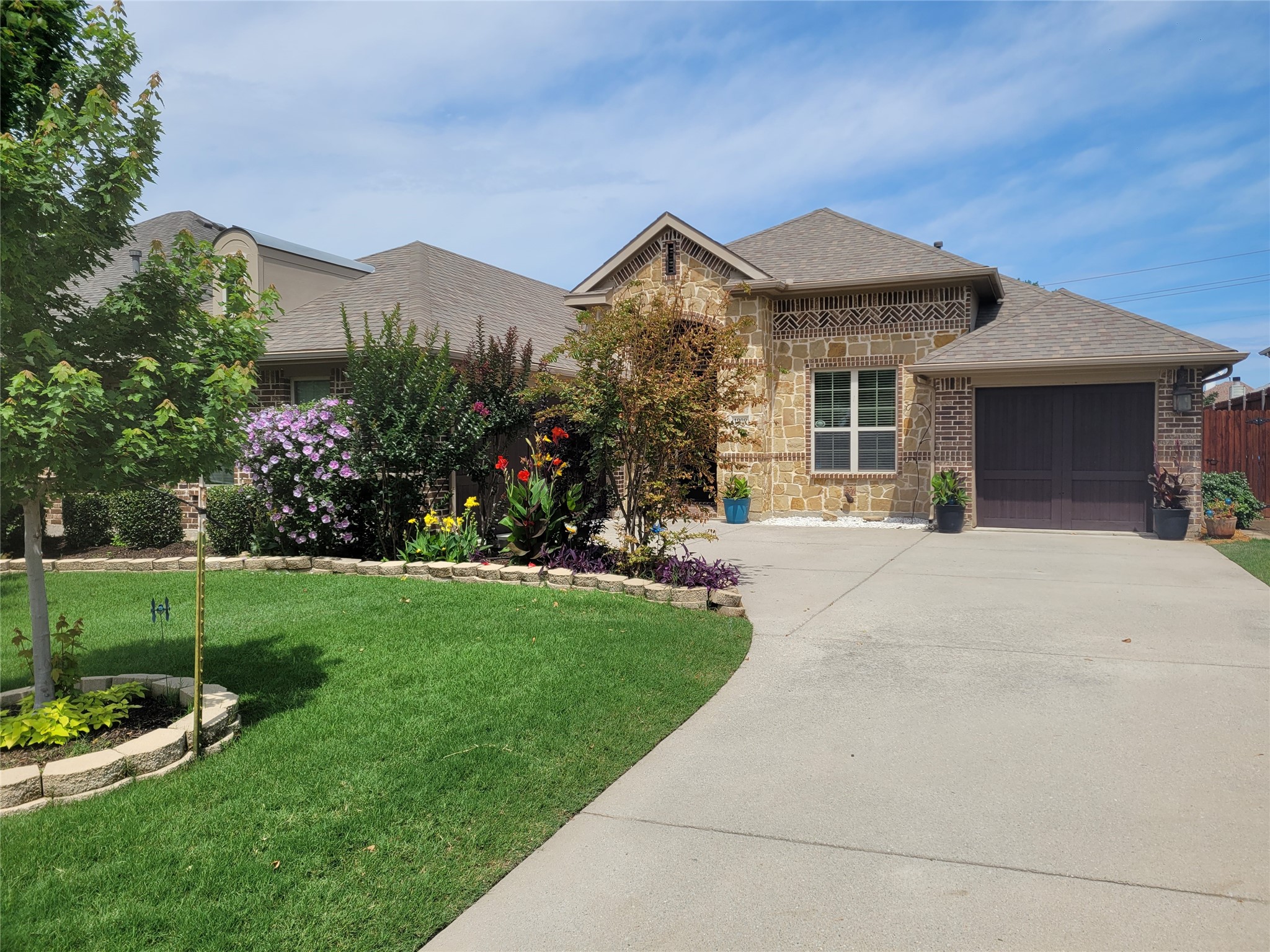 1909 Maggis Meadow Lane Rowlett TX 75089