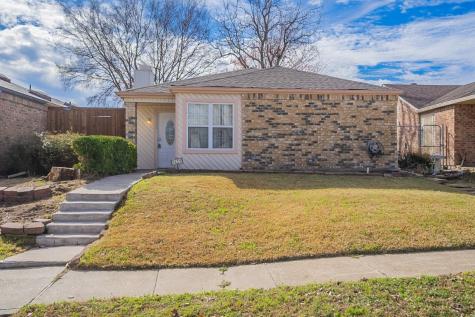 1429 Natchez Trace Mesquite TX 75149