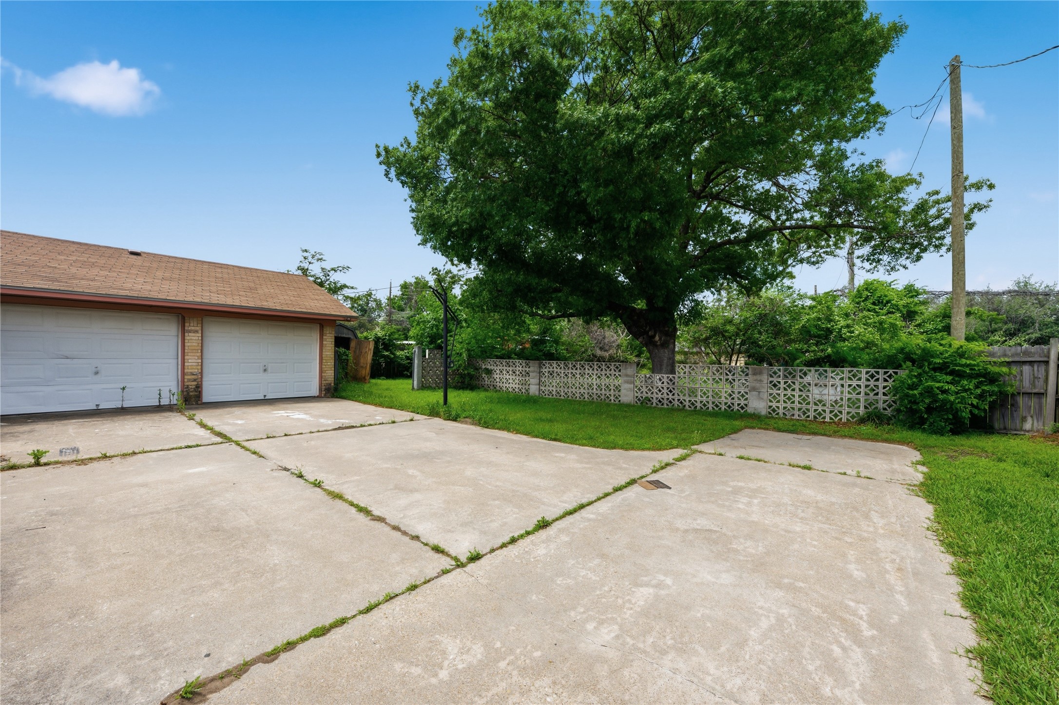 1900 Mahalia Drive Waco TX 76705