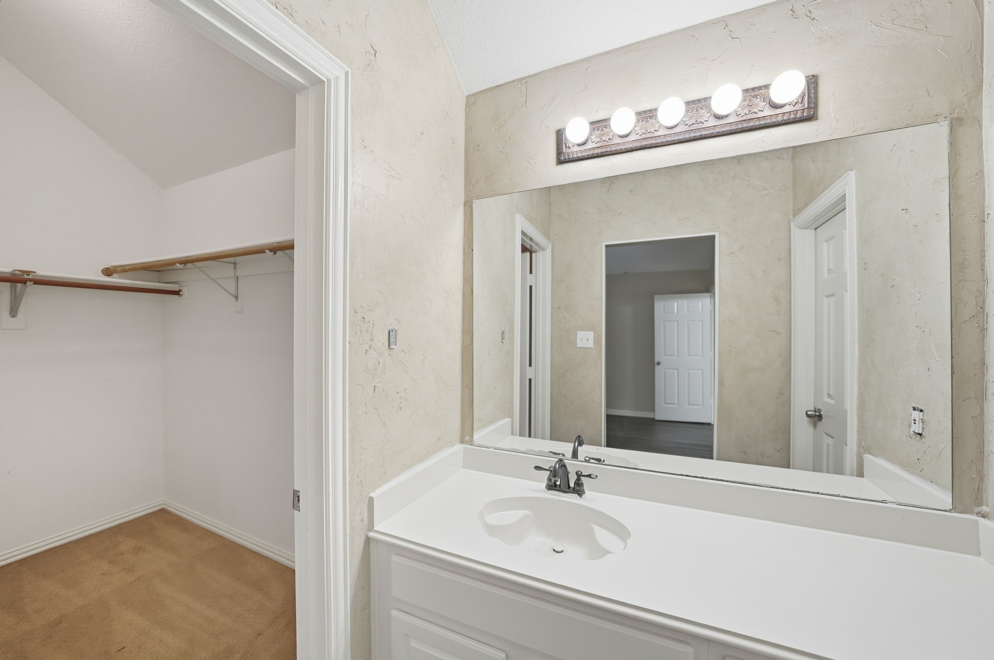1905 Lakeway Drive Rowlett TX 75088