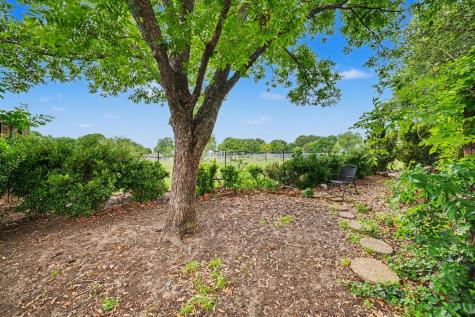 1905 Lakeway Drive Rowlett TX 75088