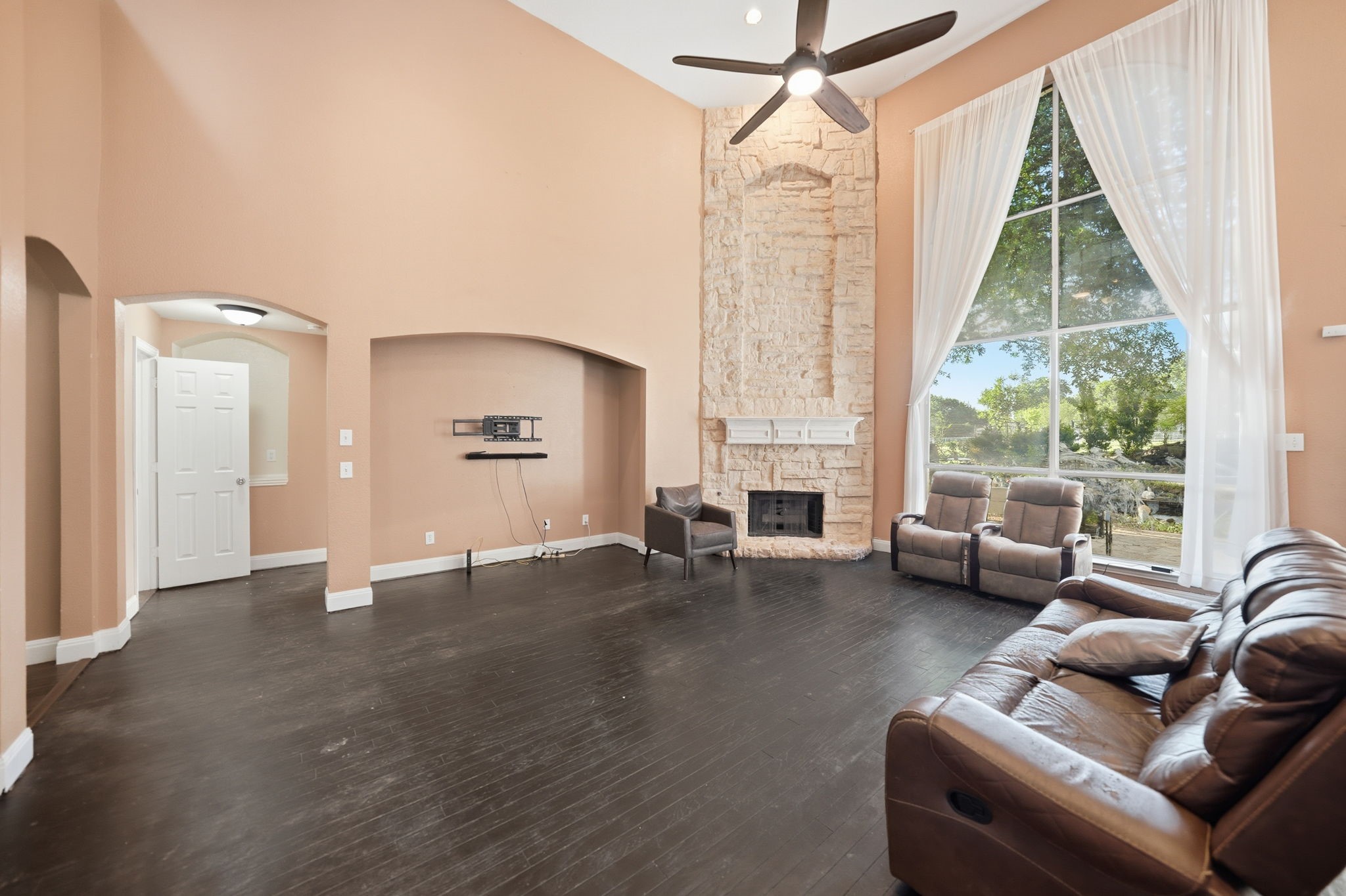 1905 Lakeway Drive Rowlett TX 75088