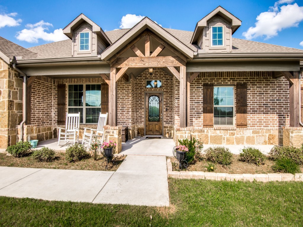 113 County Road 4223 Decatur TX 76234