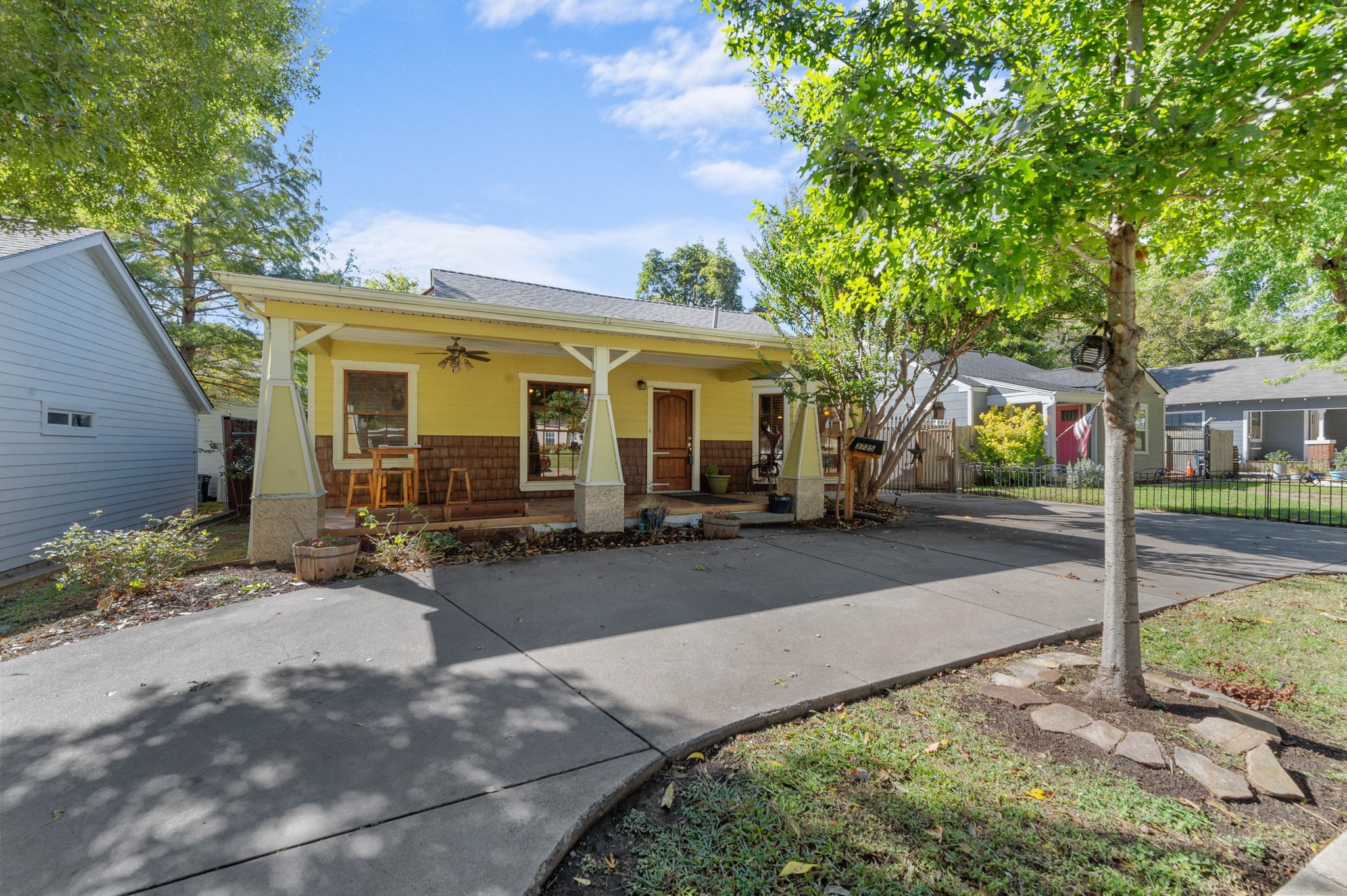 3725 El Campo Avenue Fort Worth TX 76107