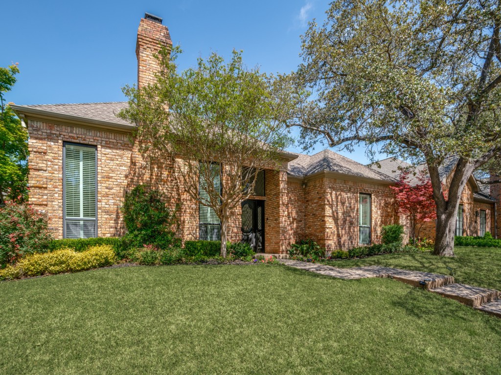 7242 Lane Park Drive Dallas TX 75225