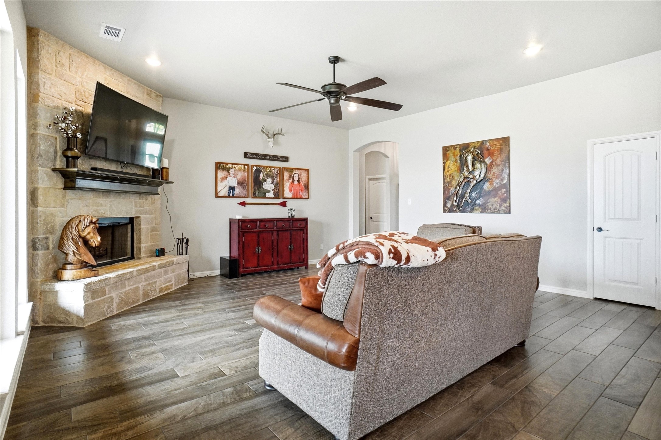 1027 Hope Court Boyd TX 76023