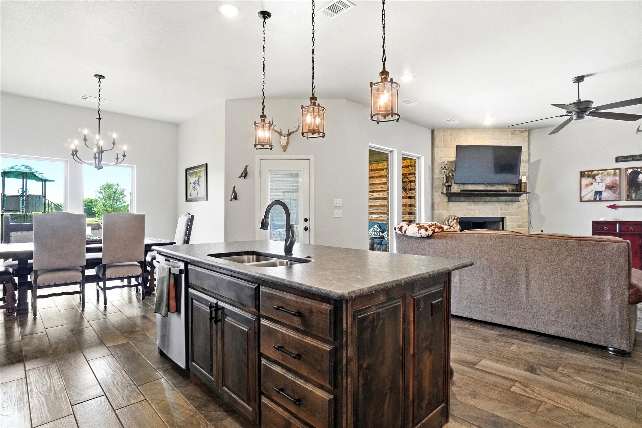 1027 Hope Court Boyd TX 76023