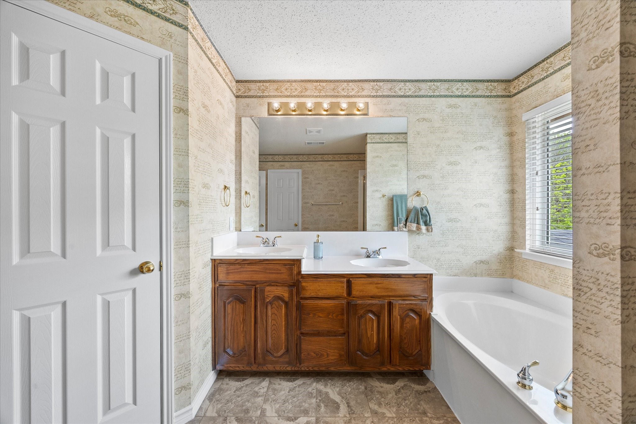 2118 Twin Creek Lane Rockwall TX 75087
