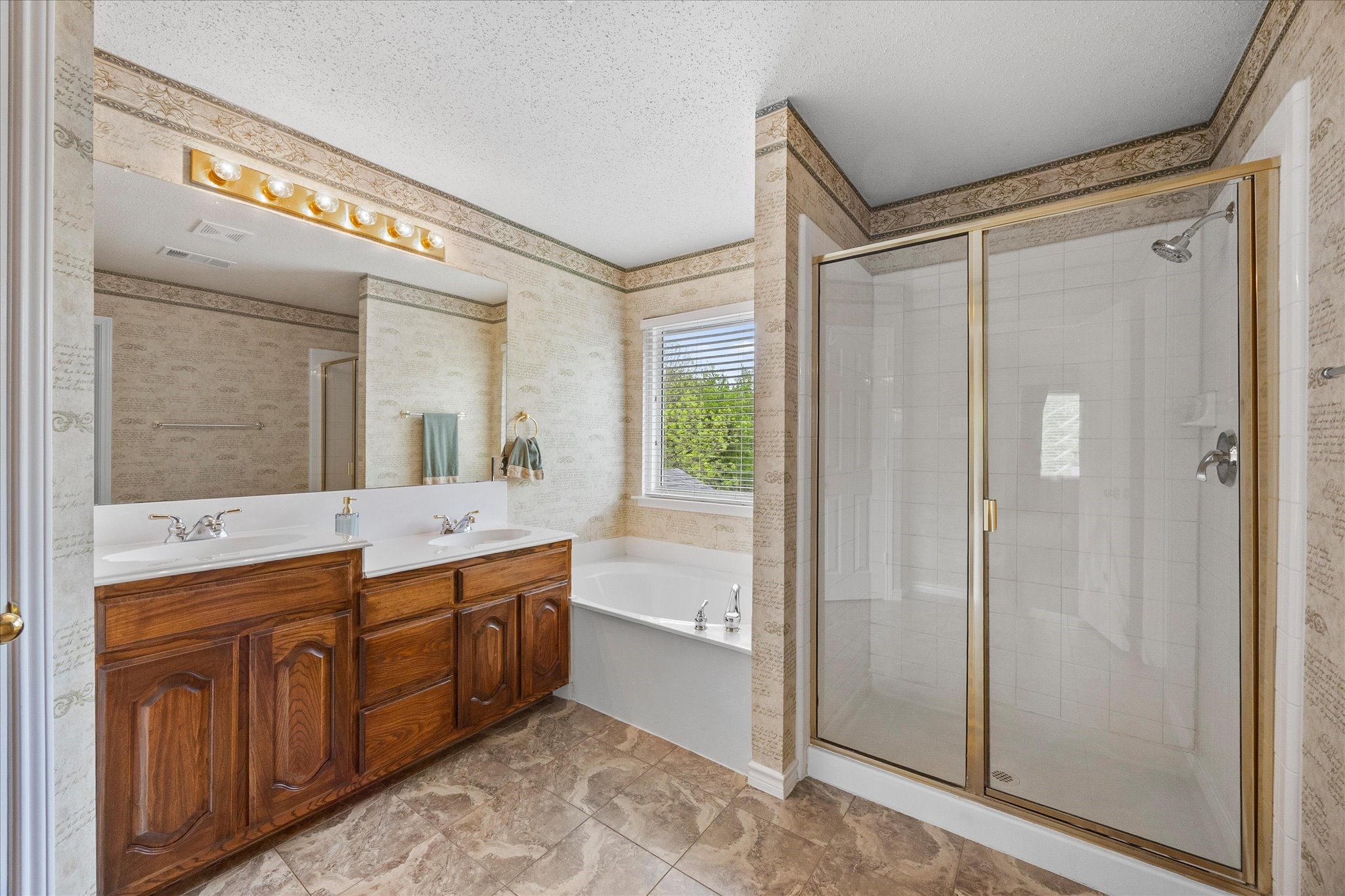 2118 Twin Creek Lane Rockwall TX 75087