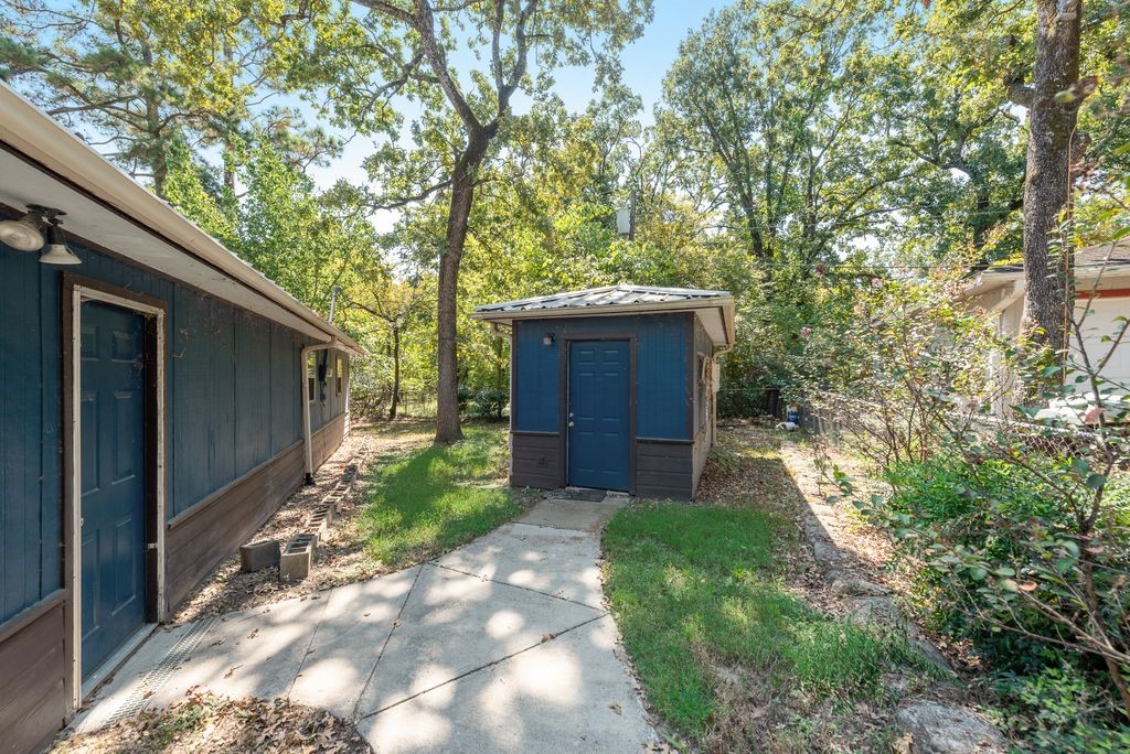 111 Dogwood Trail Gun Barrel City TX 75156