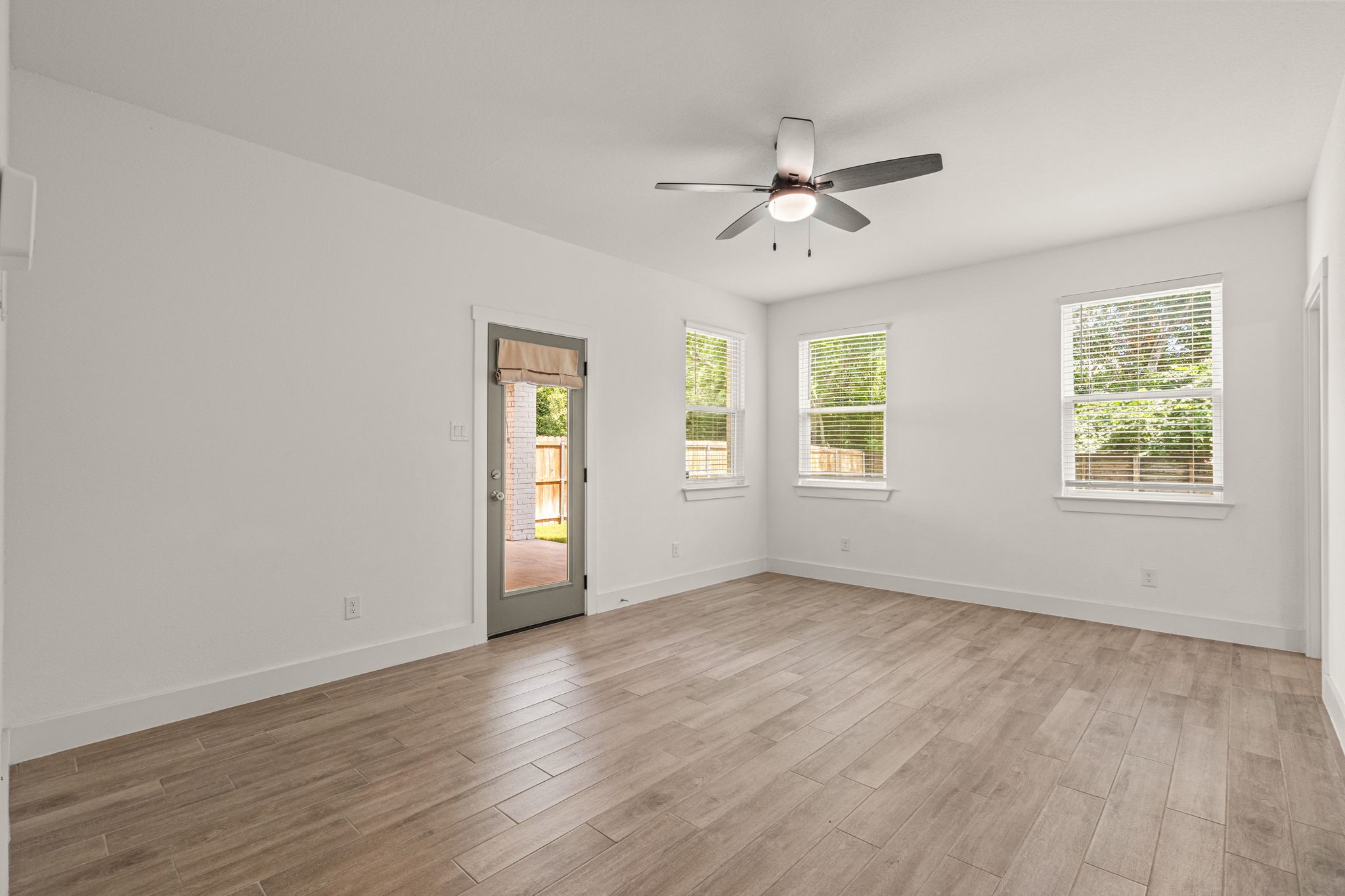 5618 Oaks Lane Westworth Village TX 76114