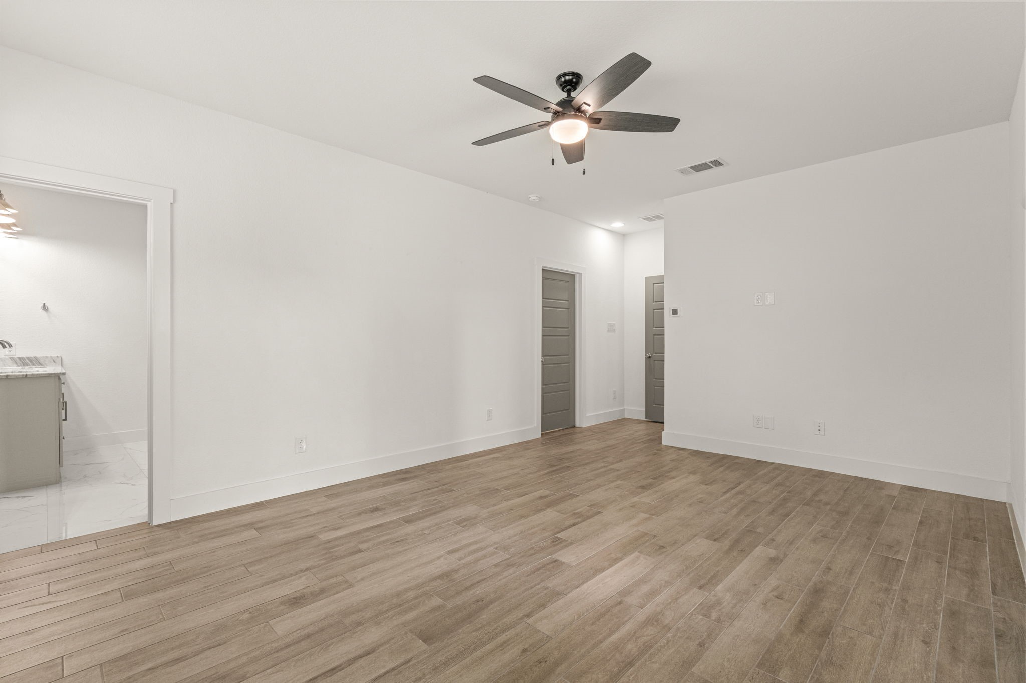 5618 Oaks Lane Westworth Village TX 76114